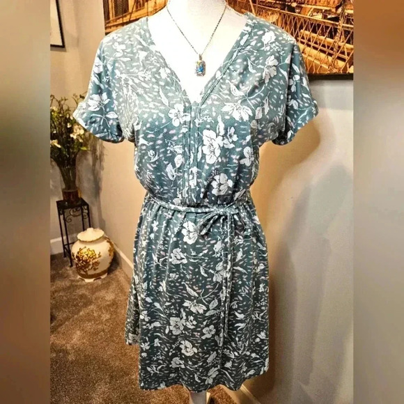 French Grey Dresses & Skirts - French Grey Super Soft Floral Dress